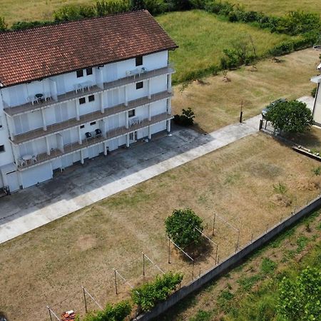 Summer Sky Hotel Ulcinj Ngoại thất bức ảnh