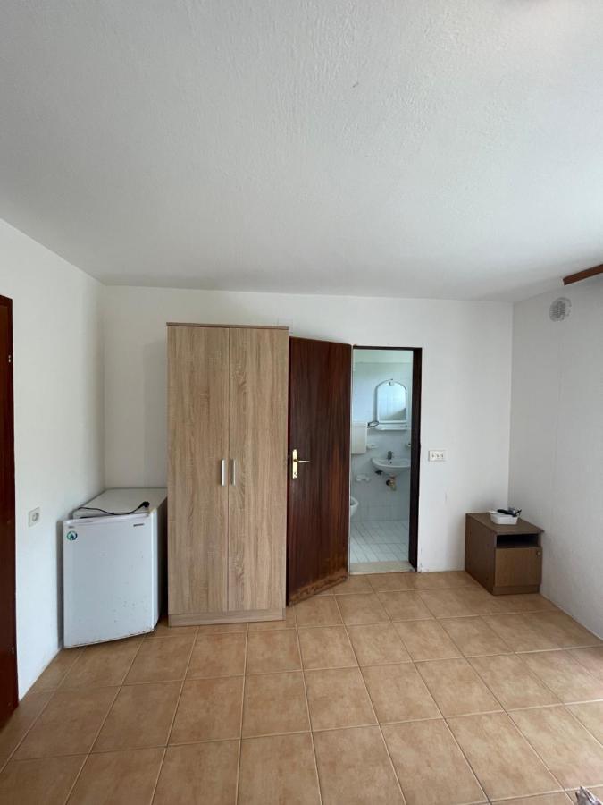 Summer Sky Hotel Ulcinj Ngoại thất bức ảnh