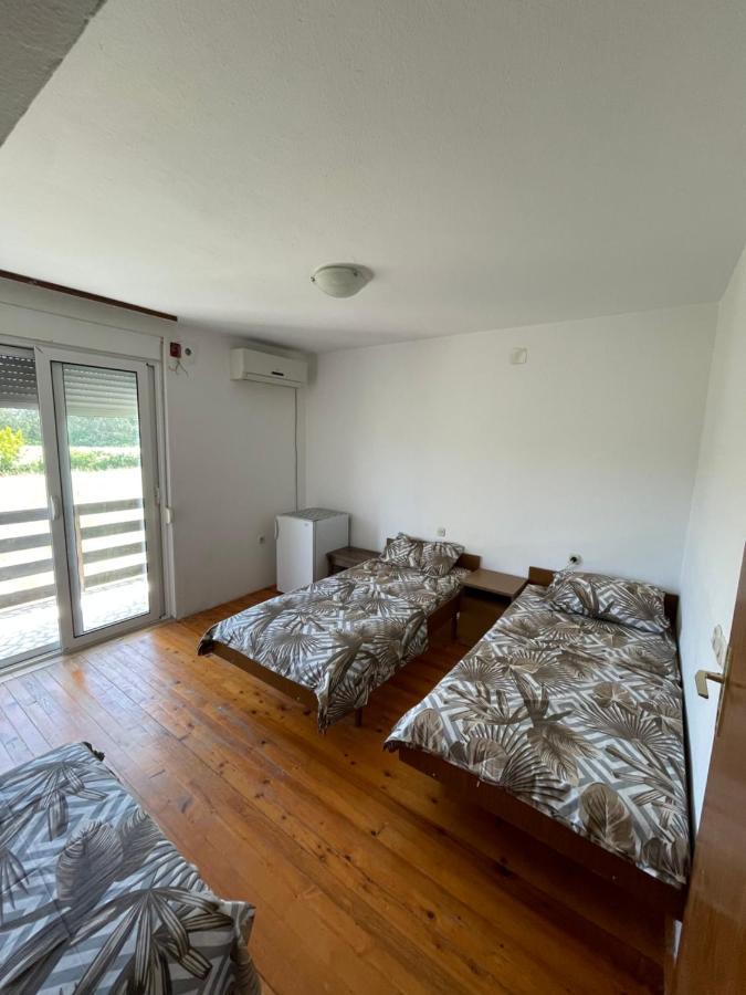 Summer Sky Hotel Ulcinj Ngoại thất bức ảnh