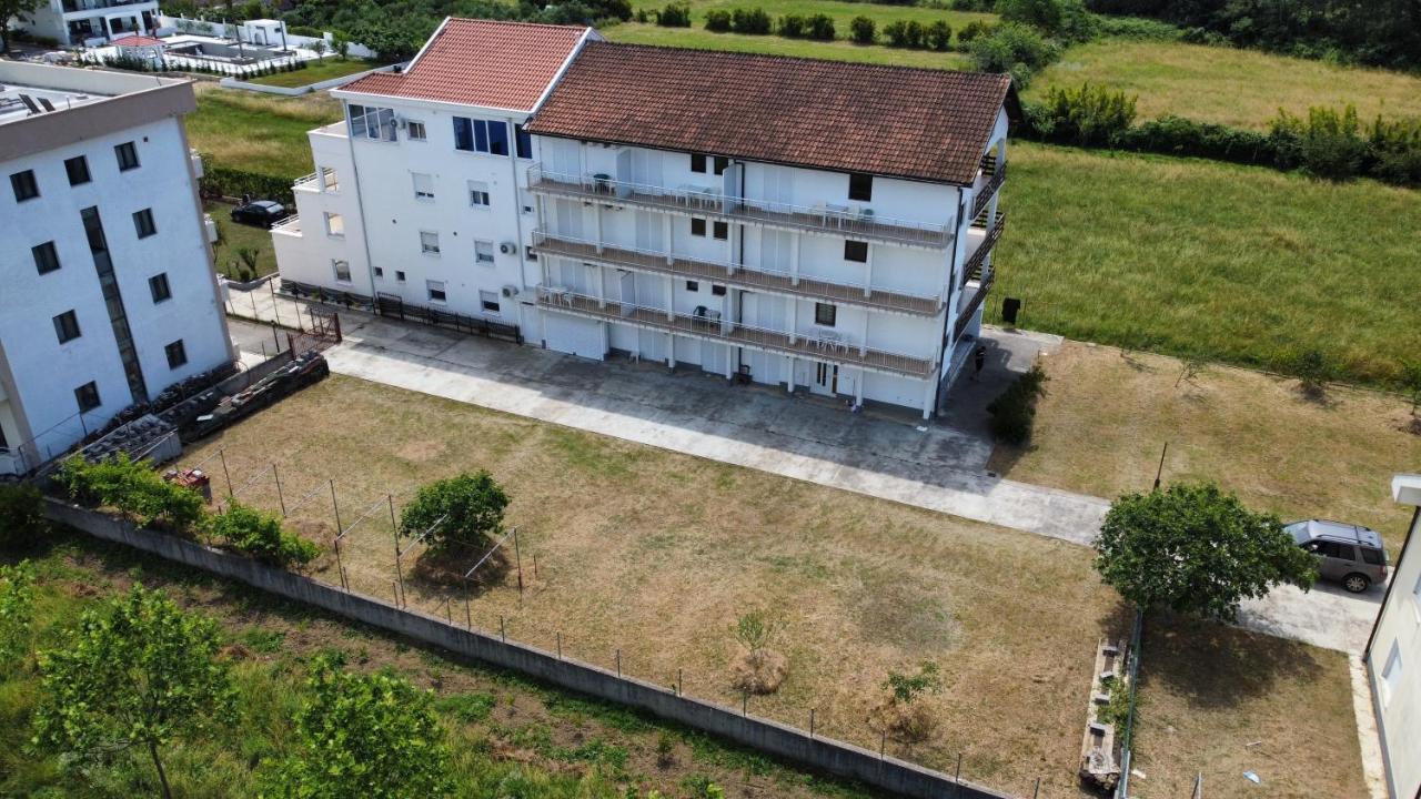 Summer Sky Hotel Ulcinj Ngoại thất bức ảnh